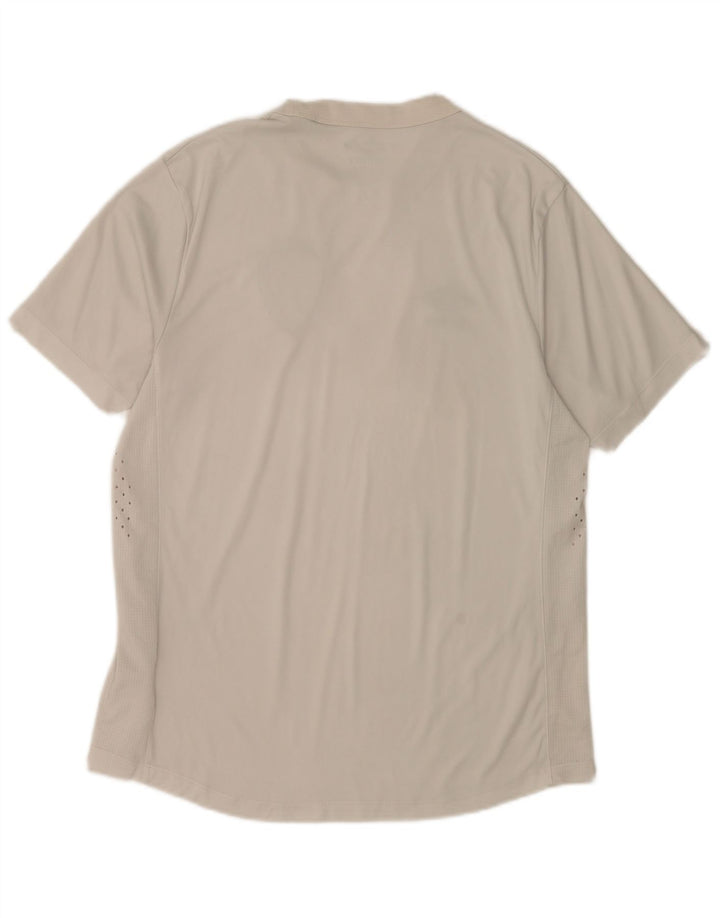 Umbro Herren Brisbane Roar FC Grafik-T-Shirt-Oberteil aus mittelweißem Polyester