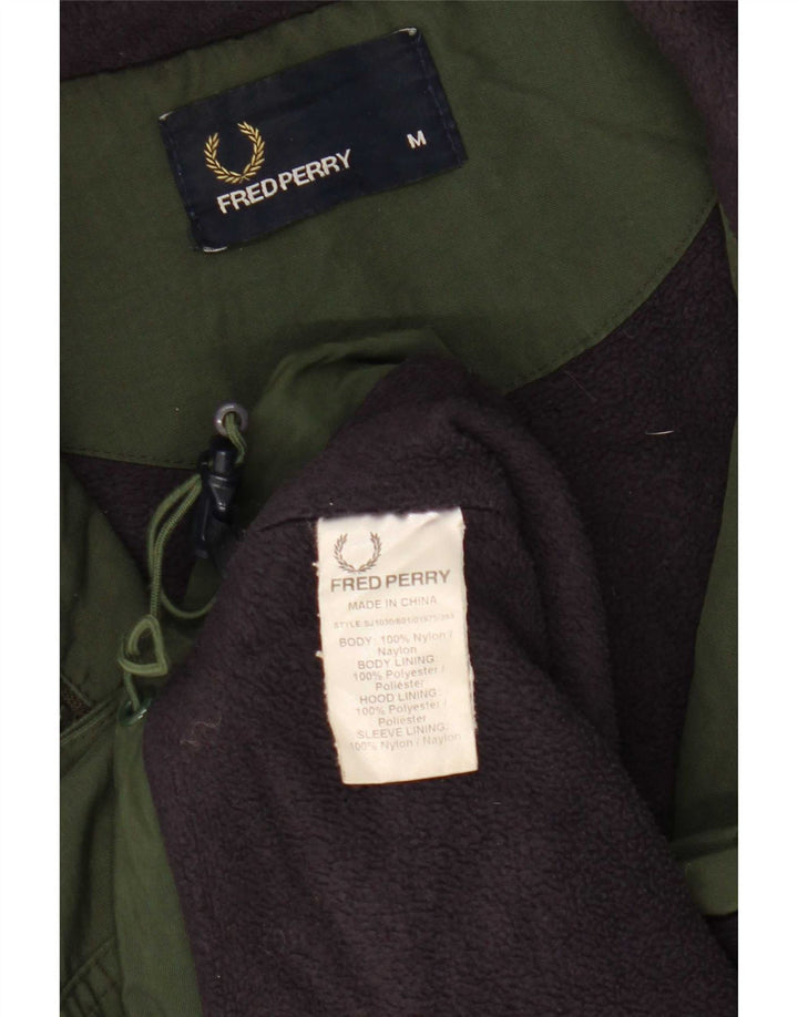 Fred Perry Herren-Windbreakerjacke mit Kapuze, UK 38, mittelgrünes Nylon