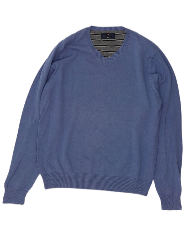 Marks & Spencer Herren Blue Harbor V-Ausschnitt-Pullover aus mittelblauer Baumwolle
