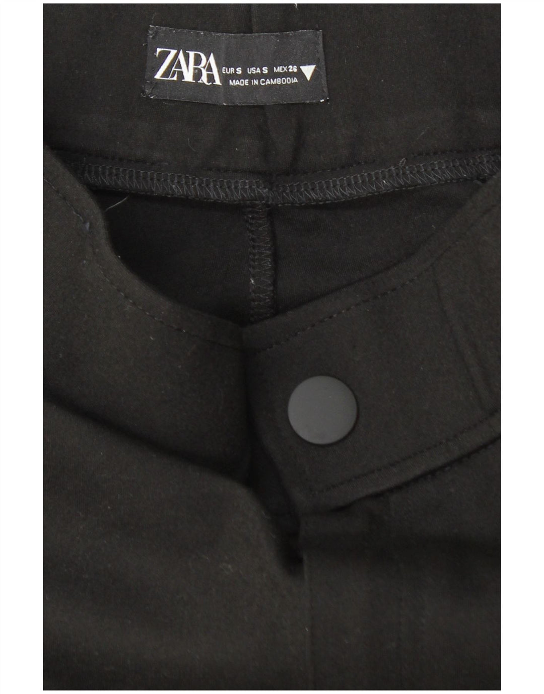 ZARA Damen Röhrenjeans mit kurzem Schnitt, Größe S, W26, L25, Schwarz