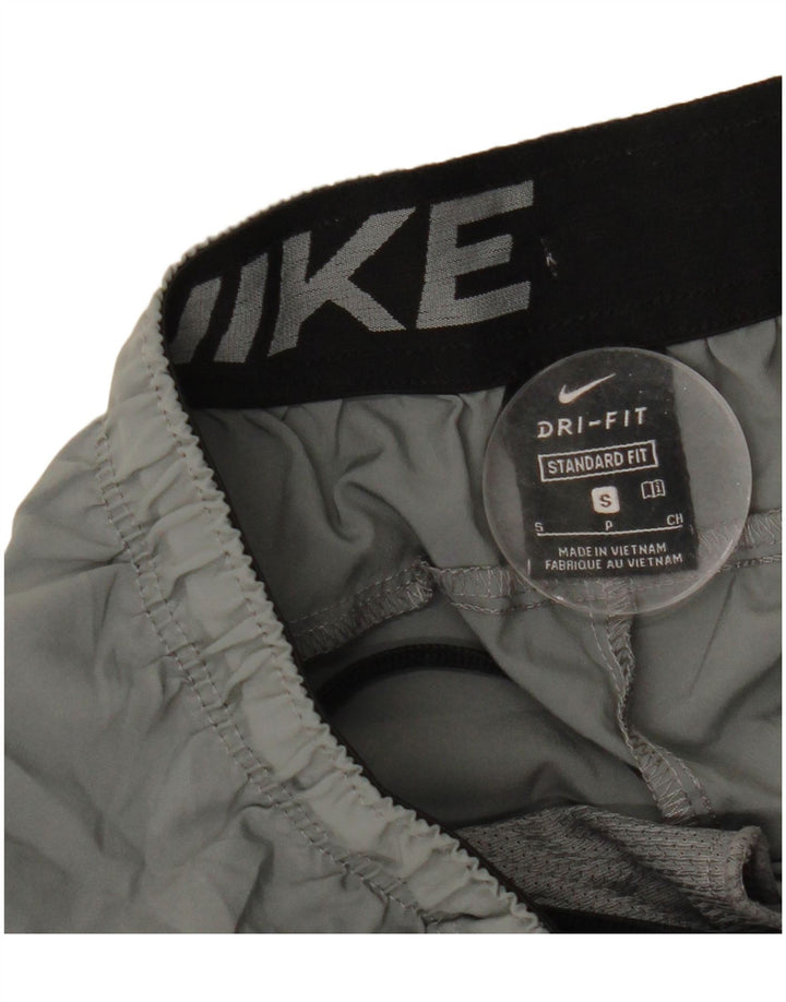 Nike Herren Dri Fit Standard Fit Sportshorts, Größe S, Grau, Polyester