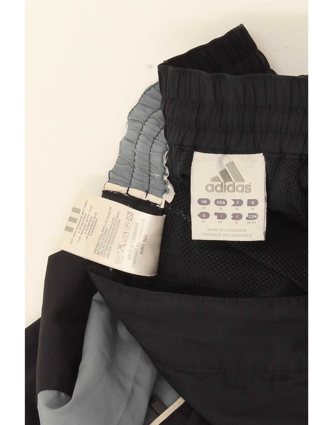 Adidas Herren Graphic Regular Sport Shorts Mittelschwarzes Colourblock-Polyester