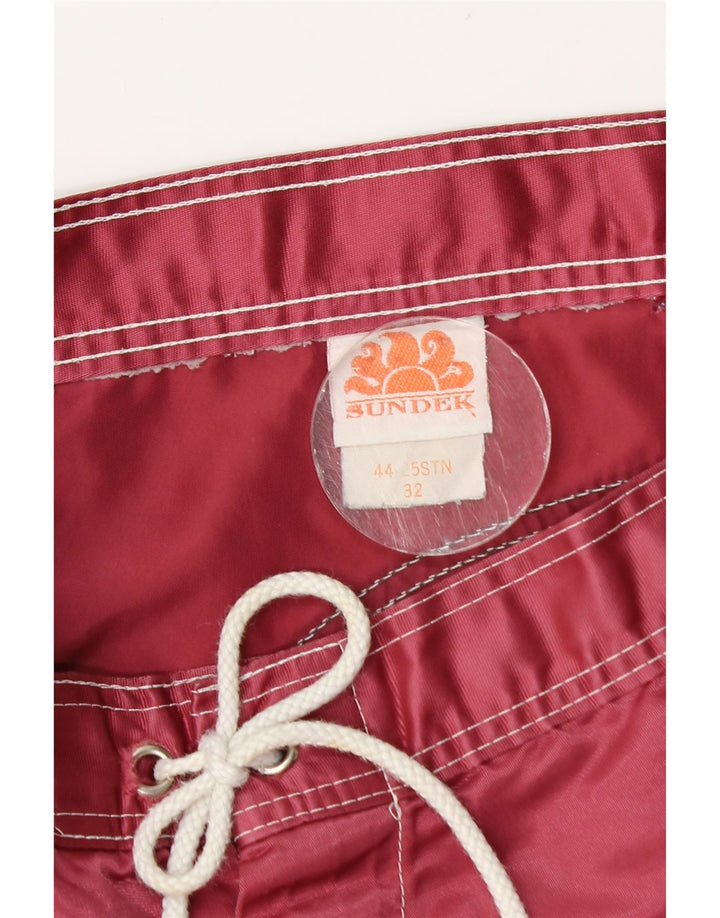Sundek Herren-Badeshorts aus mittelblauem, gestreiftem Nylon
