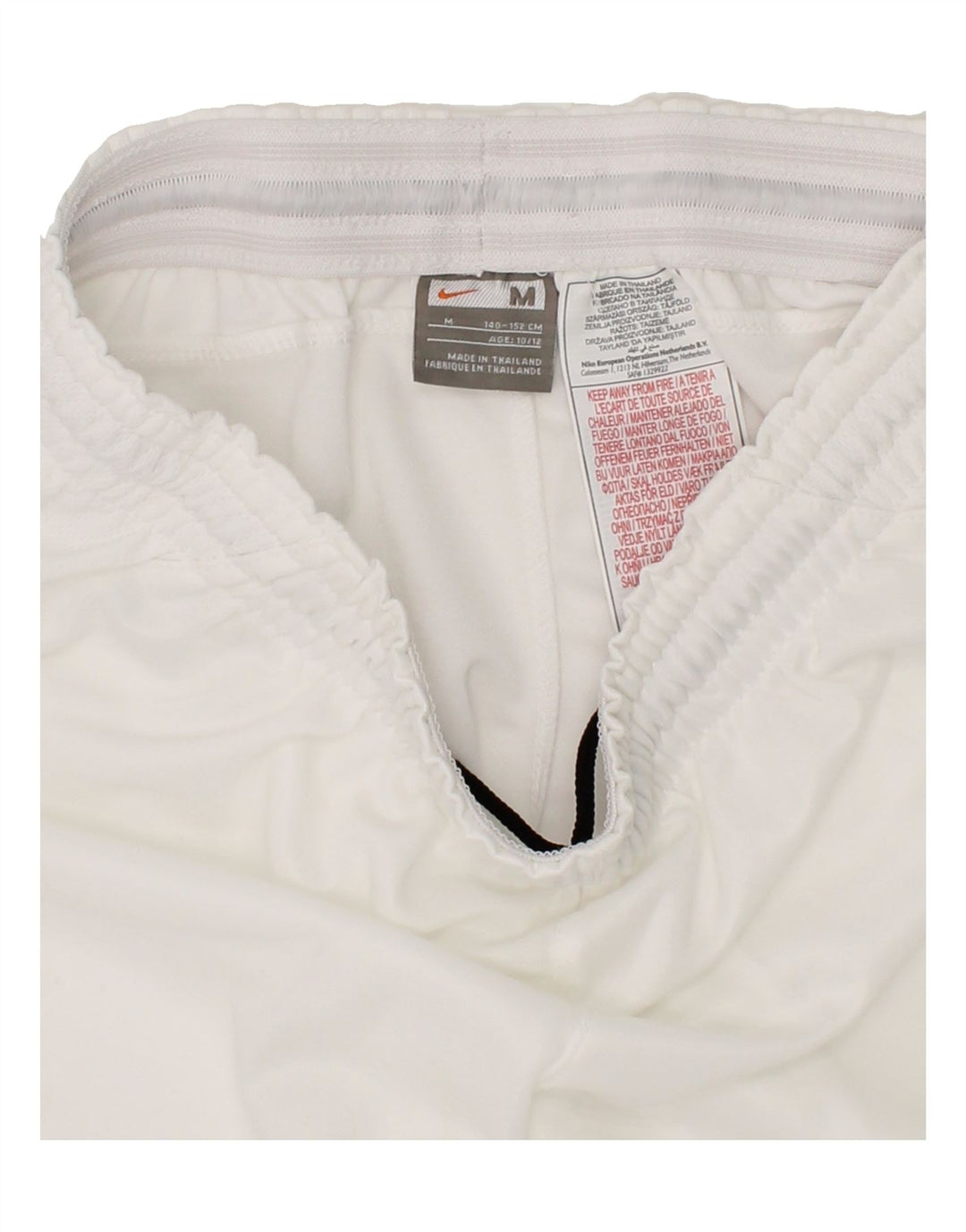 NIKE Boys Switzerland Graphic Sport Shorts 10-11 Years Medium White Vintage Nike and Second-Hand Nike from Messina Hembry 