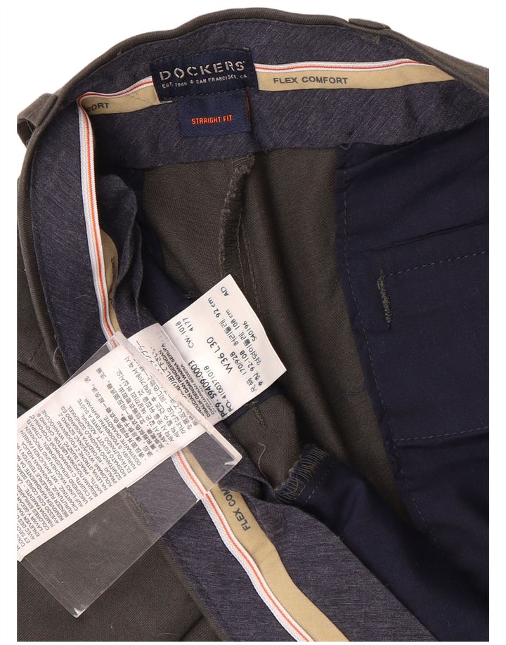 DOCKERS Herren-Chinohose mit bequemer Passform, gerade Passform, W36 L30, graue Baumwolle