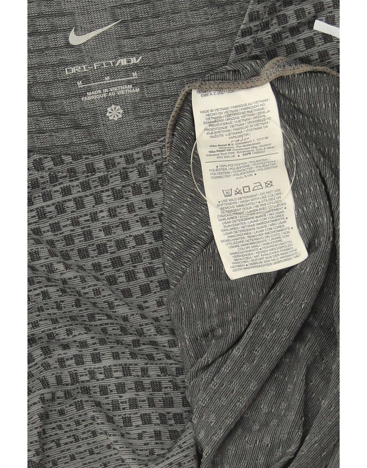 Nike Herren Dri Fit T-Shirt-Oberteil aus mittelgrauem, geometrischem Polyester