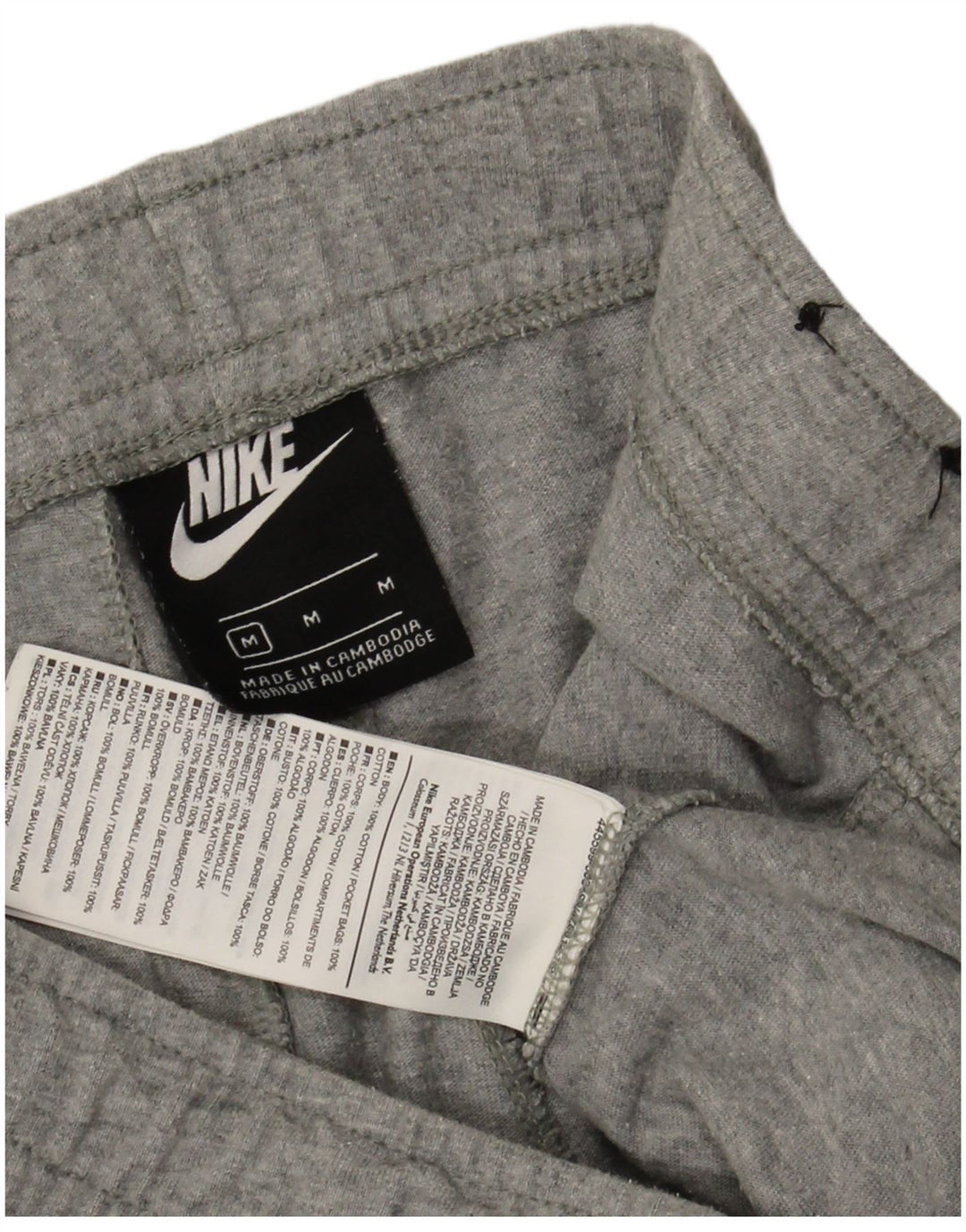 Nike Herren-Sportshorts aus mittelgrauer Baumwolle
