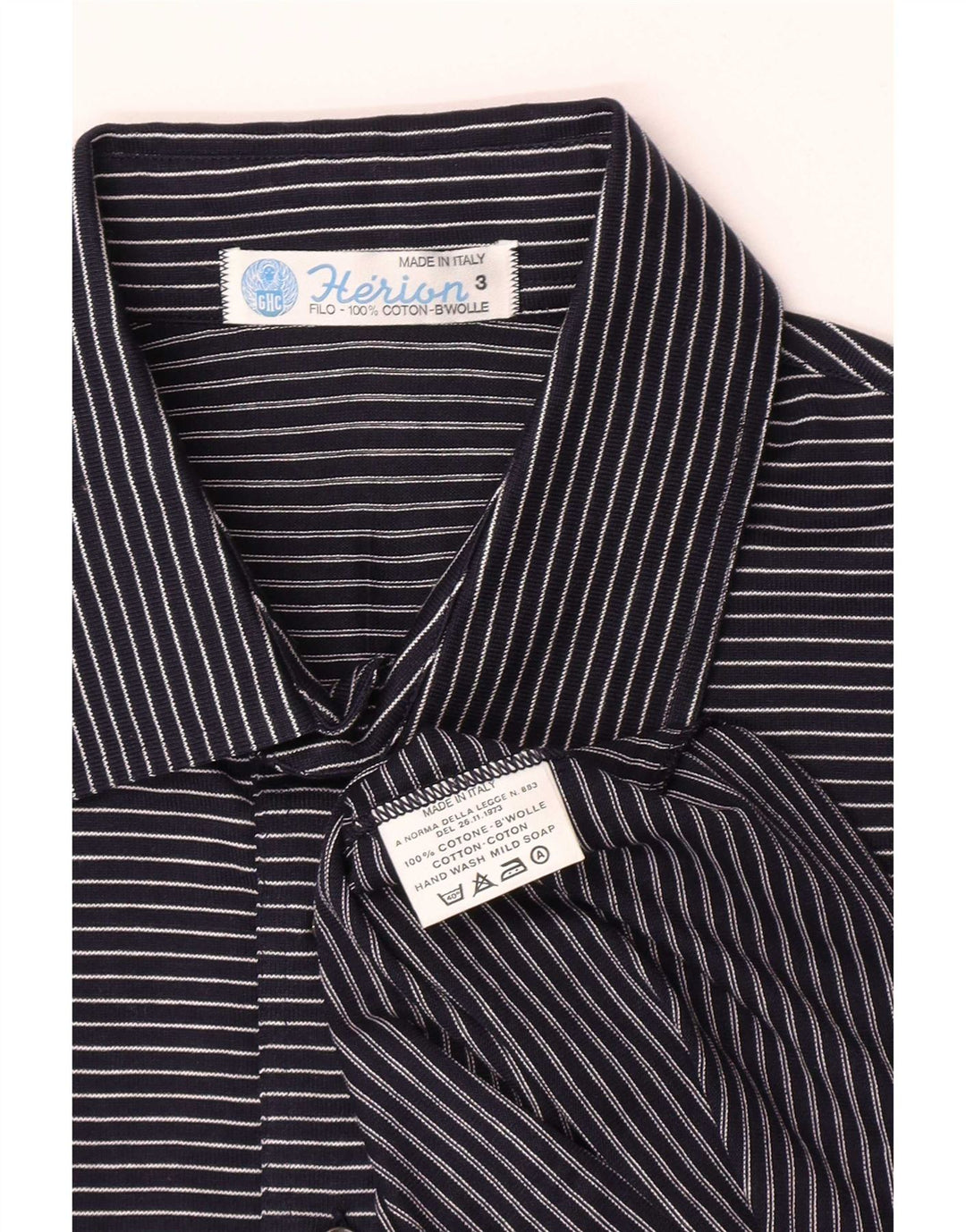 Herion Herren-Poloshirt aus mittelblauer Nadelstreifen-Baumwolle in Marineblau