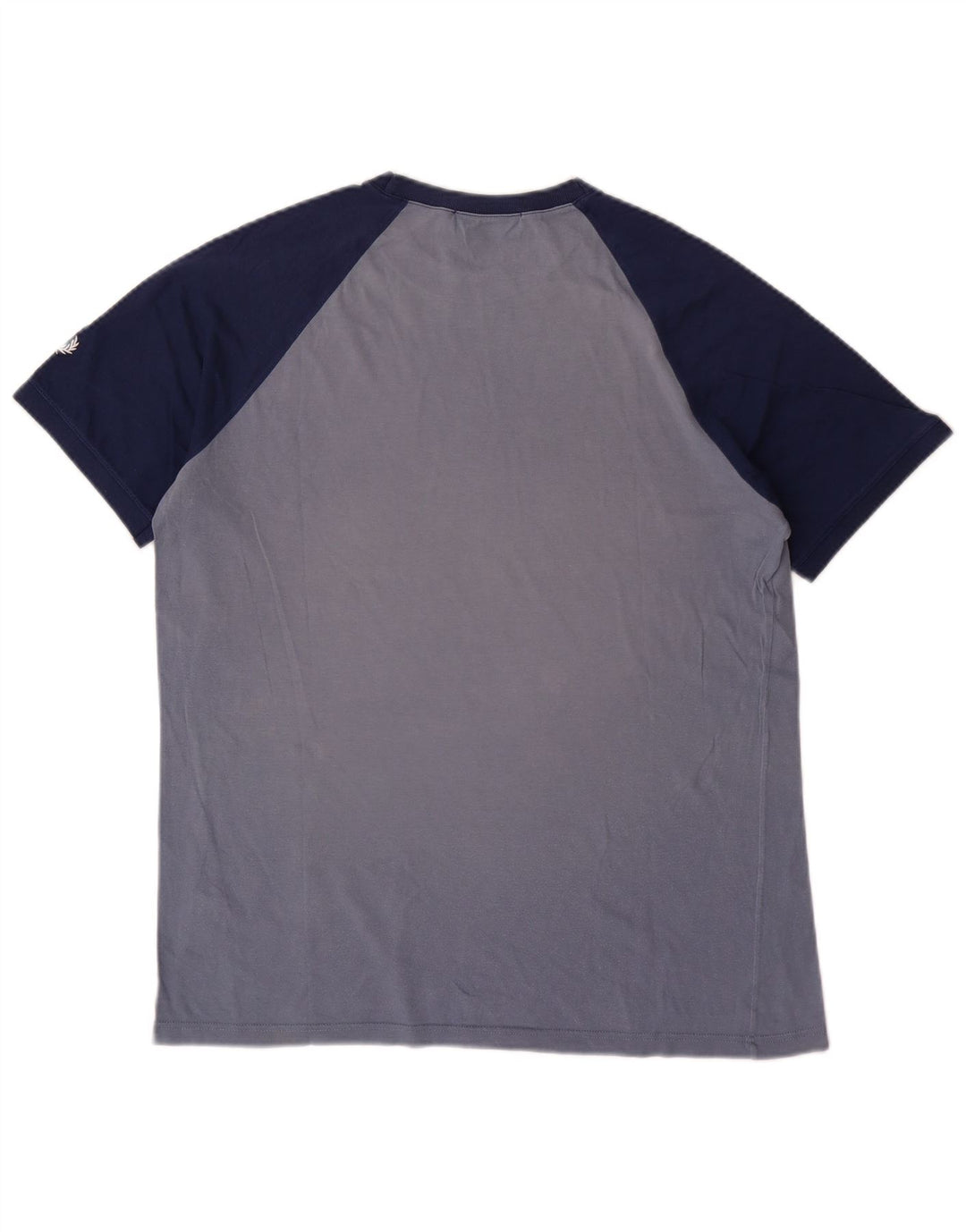 FRED PERRY Herren-T-Shirt mit Grafik, Mittelblau, Farbblock