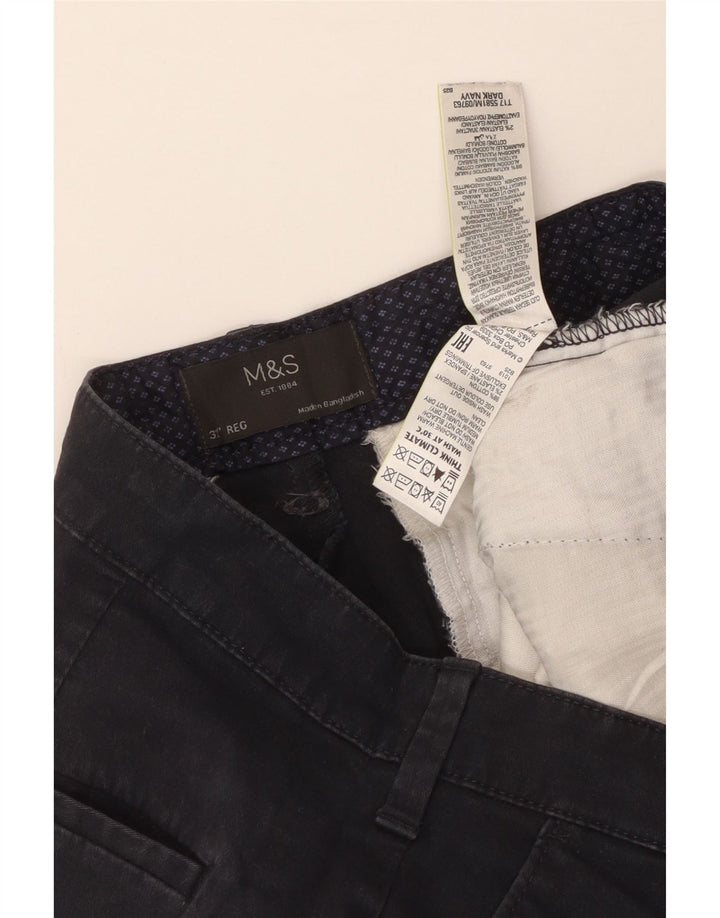 MARKS & SPENCER Herren-Chinoshorts mit normaler Passform, W32, mittelmarineblaue Baumwolle