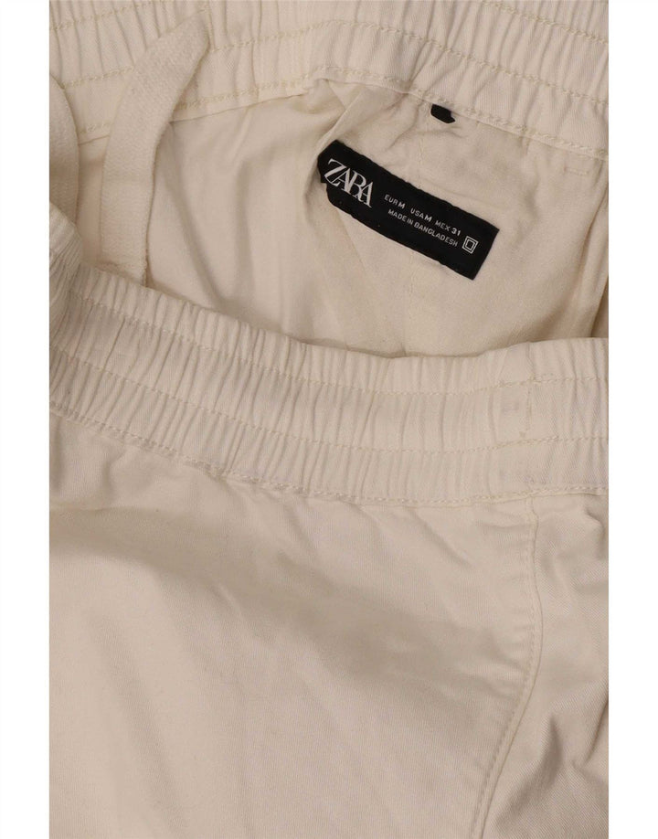 Zara Herren Chinoshorts Medium W31 Weiß
