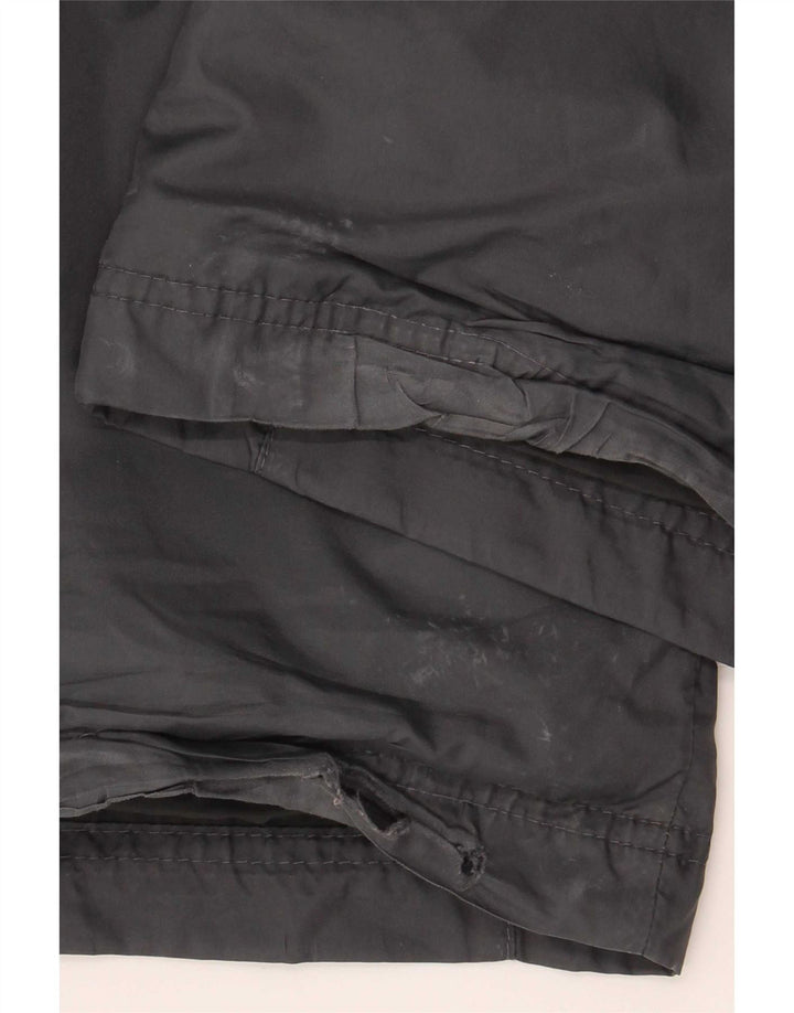 Nike Herren-Trainingshose aus mittelschwarzem Nylon