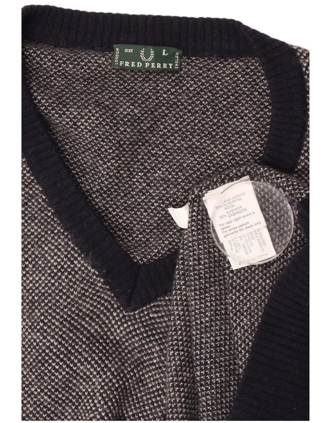 Fred Perry Herren-Pullover mit V-Ausschnitt, große marineblau gefleckte Wolle