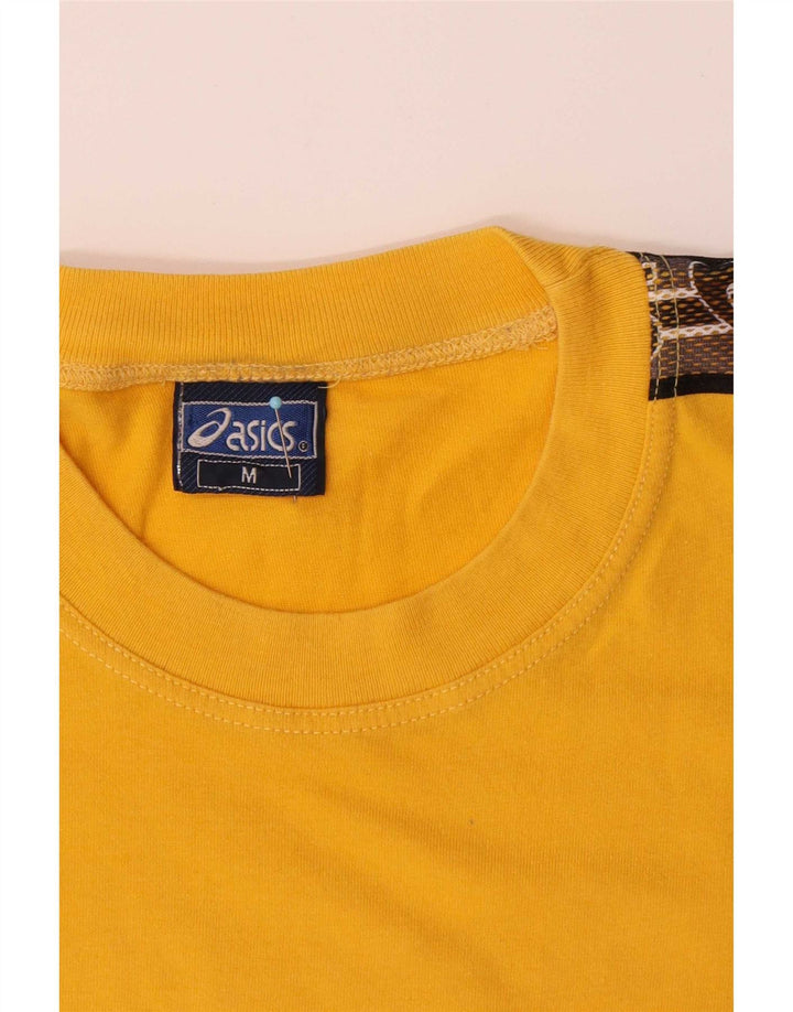 Asics Herren Grafik-T-Shirt-Oberteil aus mittelgelber Colourblock-Baumwolle