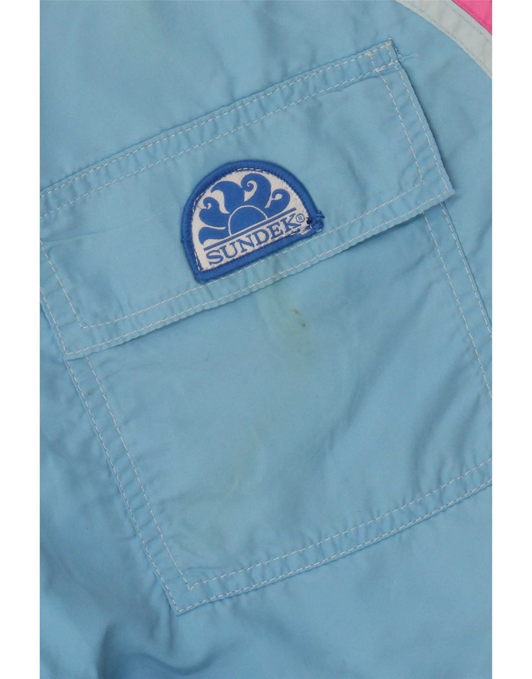 Sundek Herren-Badeshorts aus mittelblau gestreiftem Nylon