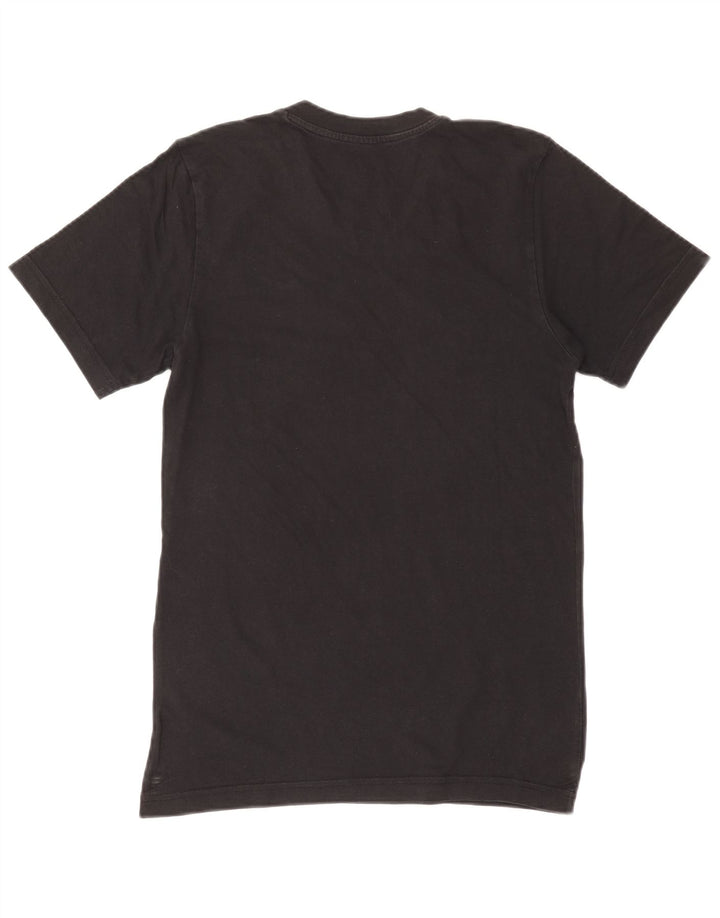 NIKE Herren T-Shirt mit normaler Passform, Größe S, Schwarz