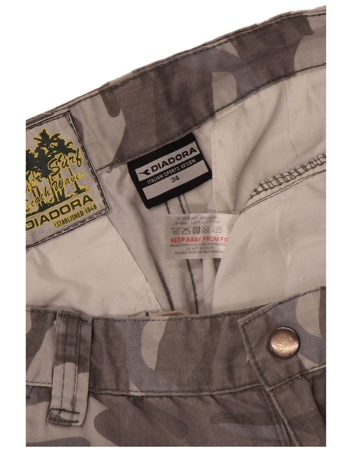 Diadora Herren-Cargo-Shorts W34, große graue Camouflage-Baumwolle