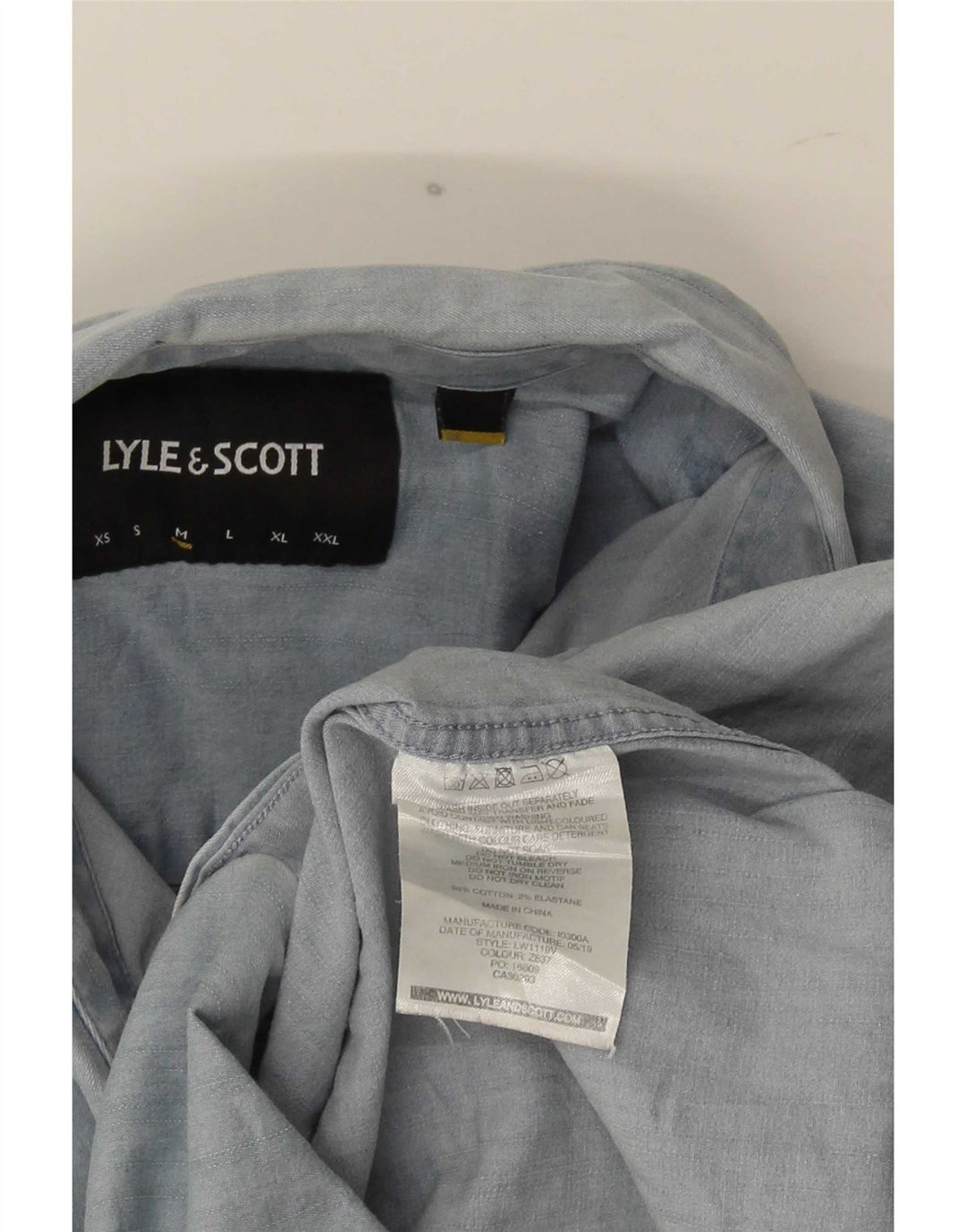 Lyle & Scott Herrenhemd aus mittelblauer Baumwolle