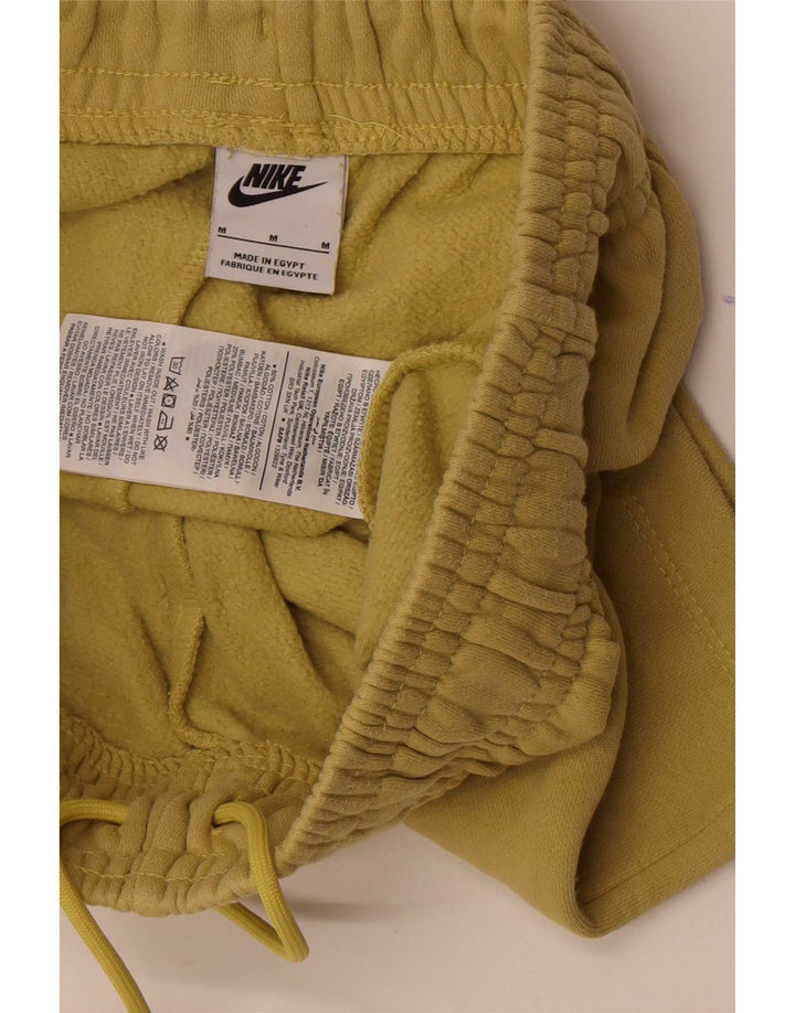 Nike Herren-Sportshorts aus mittelgelber Baumwolle
