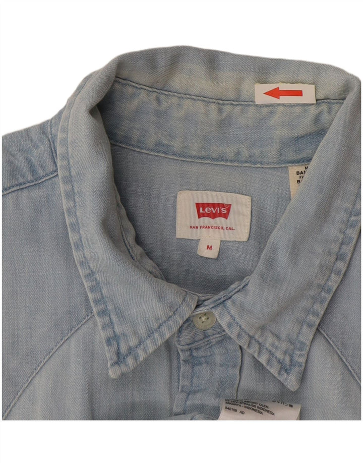 Levi's Herren Kurzarm-Jeanshemd aus mittelblauer Baumwolle