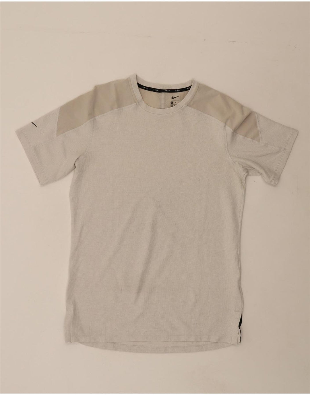 NIKE Mens T-Shirt Top Large Off White Colourblock Vintage Nike and Second-Hand Nike from Messina Hembry 