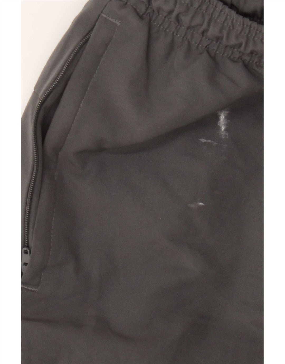 Adidas Herren-Trainingshose aus mittelgrauem Polyester
