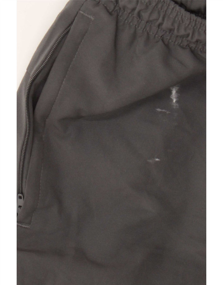 Adidas Herren-Trainingshose aus mittelgrauem Polyester