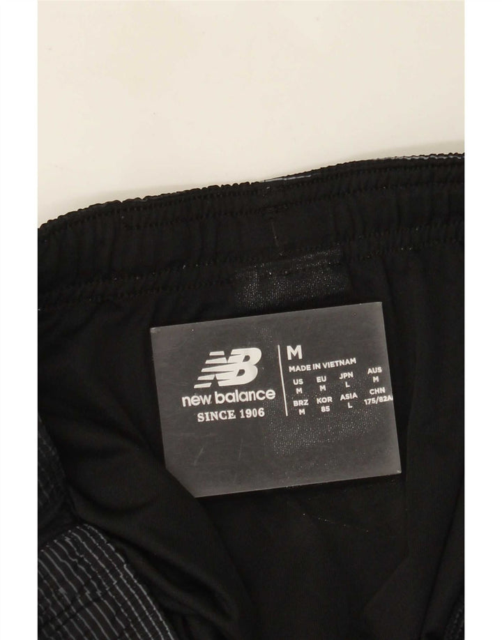 New Balance Herren Graphic Sport Shorts Medium Schwarz Gestreiftes Polyester