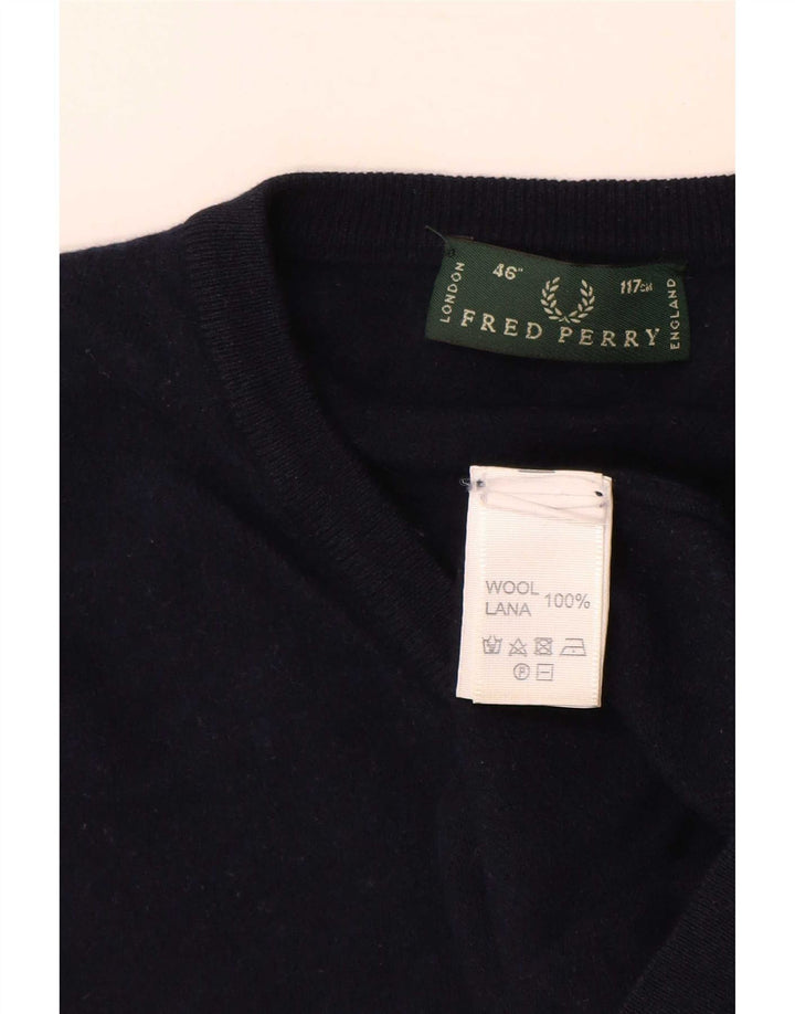 Fred Perry Herren-Pullover mit V-Ausschnitt, große marineblaue Wolle