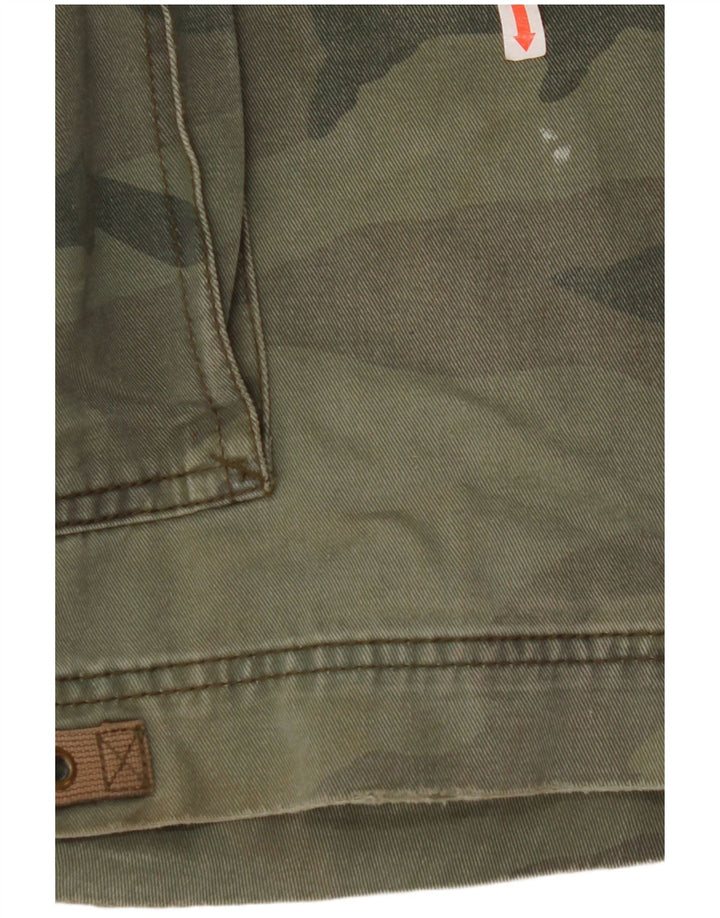 NAUTICA Herren Cargoshorts W33 mittelgrüne Camouflage-Baumwolle