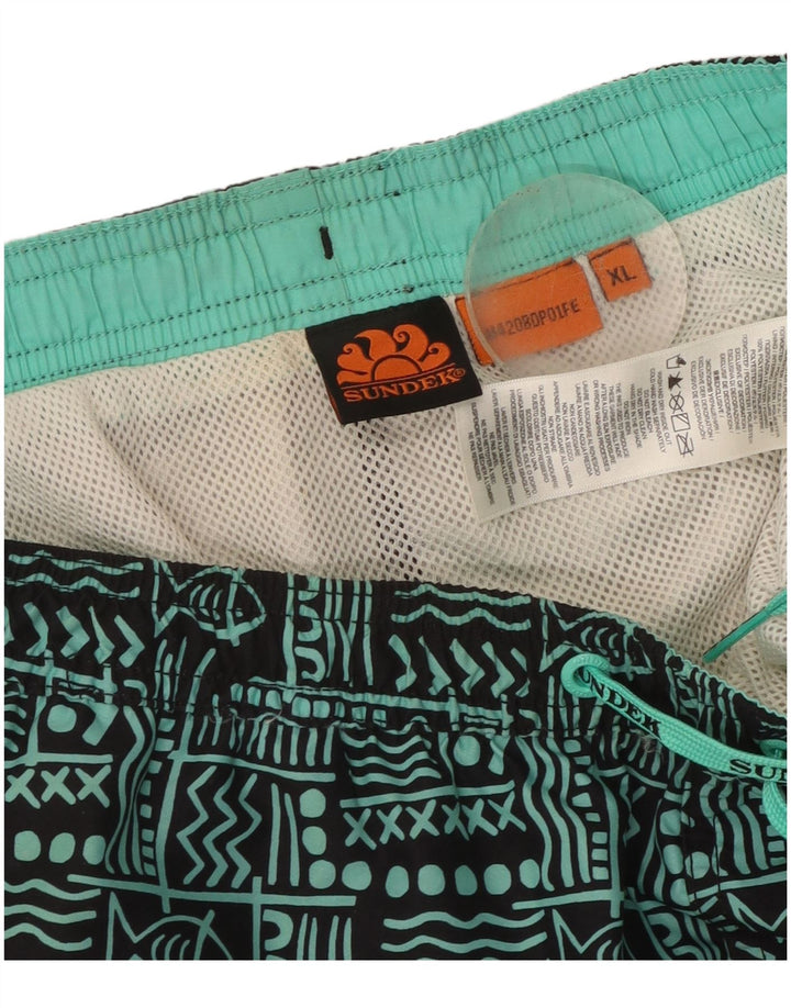 Sundek Herren-Badeshorts XL, schwarzes geometrisches Polyester