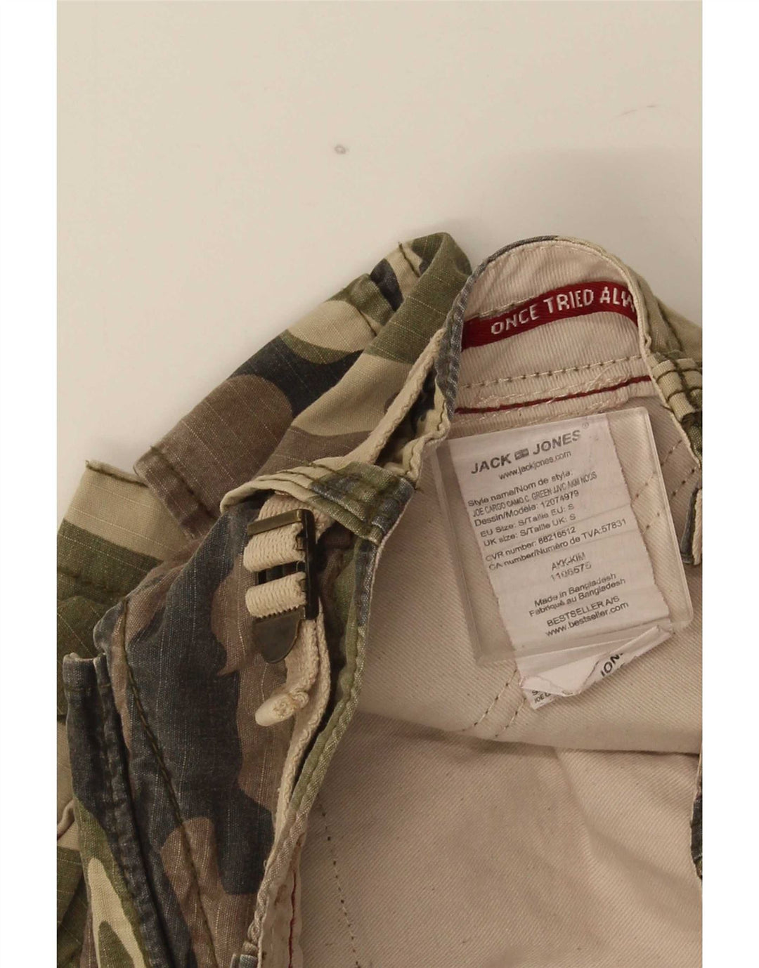 Jack & Jones Herren Cargo-Shorts, Größe S, W28, Khaki-Tarnung