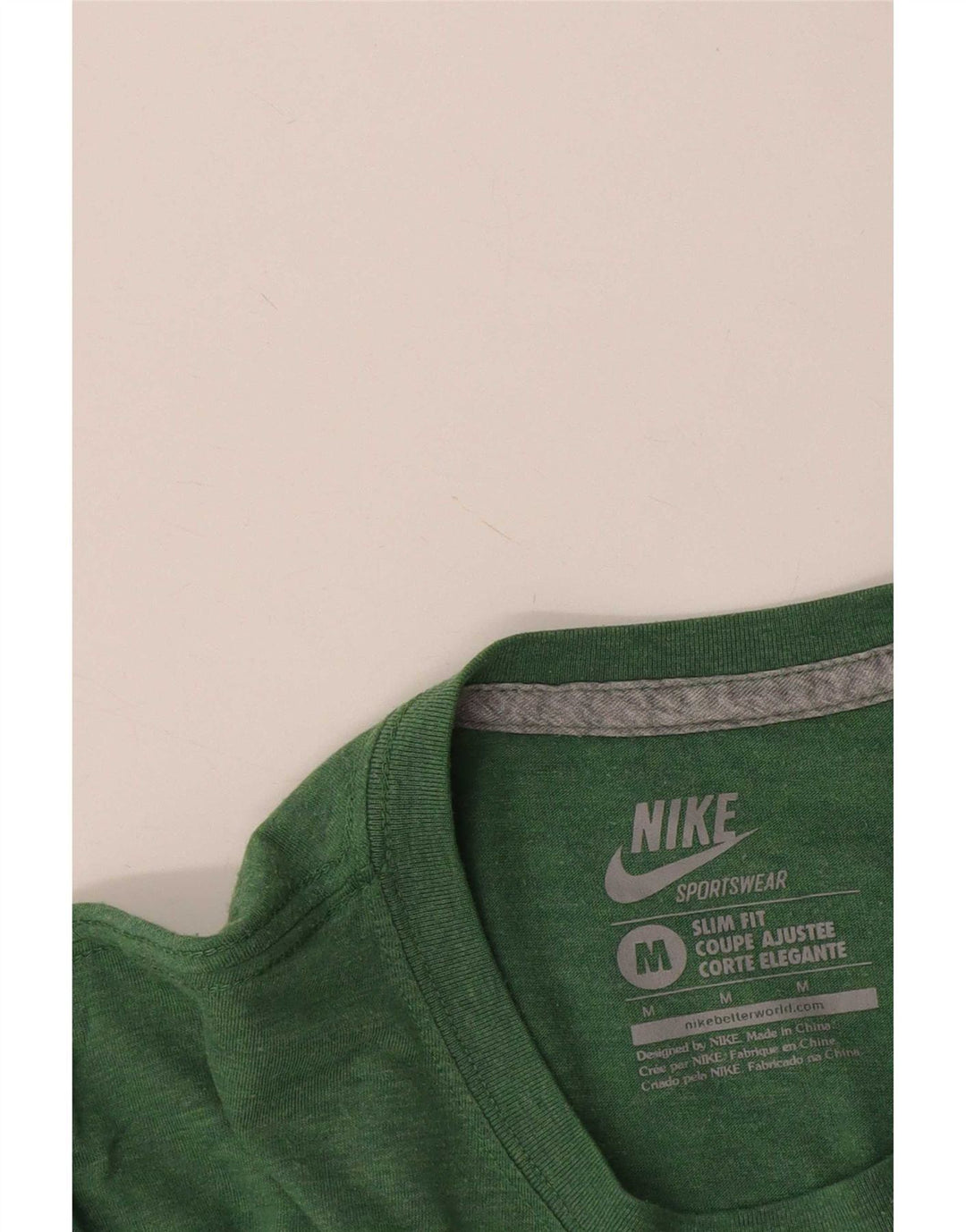 Nike Herren Slim Fit Graphic T-Shirt Top Mittelgrün