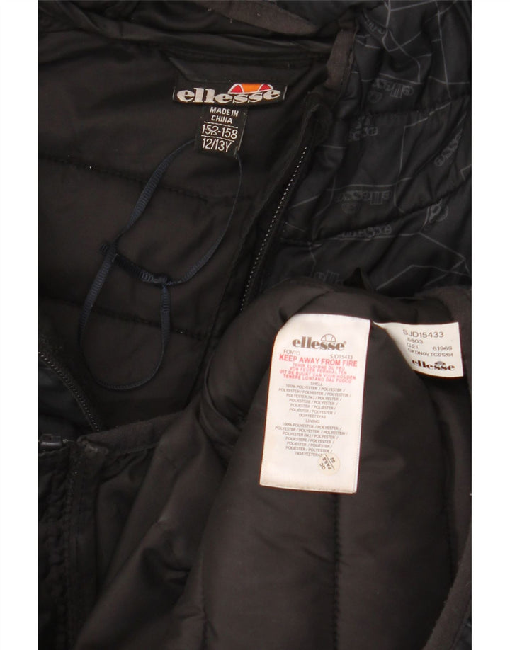 Ellesse Jungen-grafische wattierte Jacke, 12–13 Jahre, schwarzes geometrisches Polyester