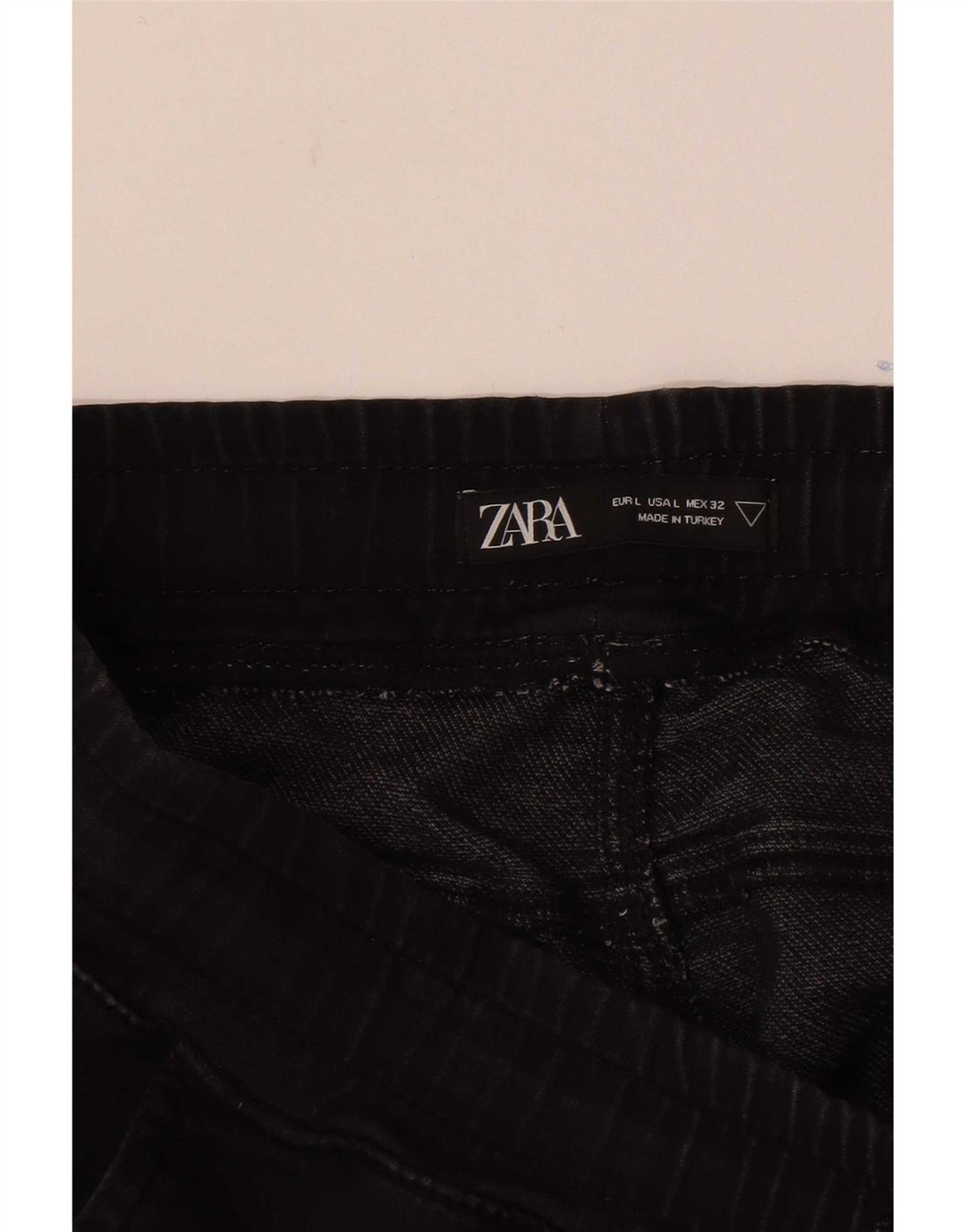 Zara Herren-Freizeitshorts, Größe L, W34, Schwarz