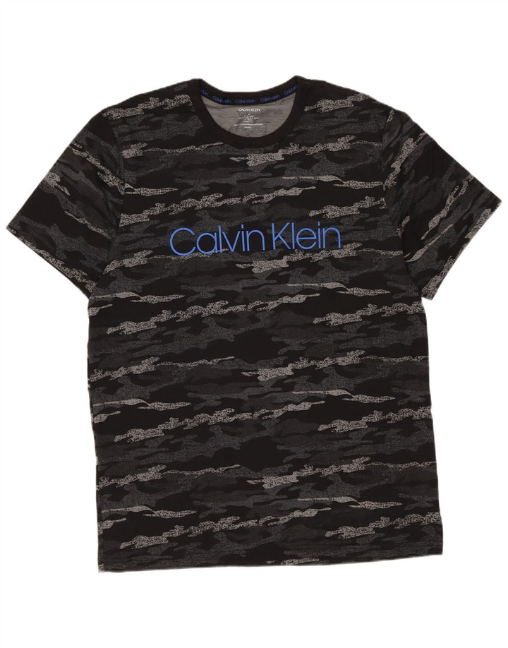 Calvin Klein Herren Grafik-T-Shirt-Oberteil aus mittelschwarzer Camouflage-Baumwolle