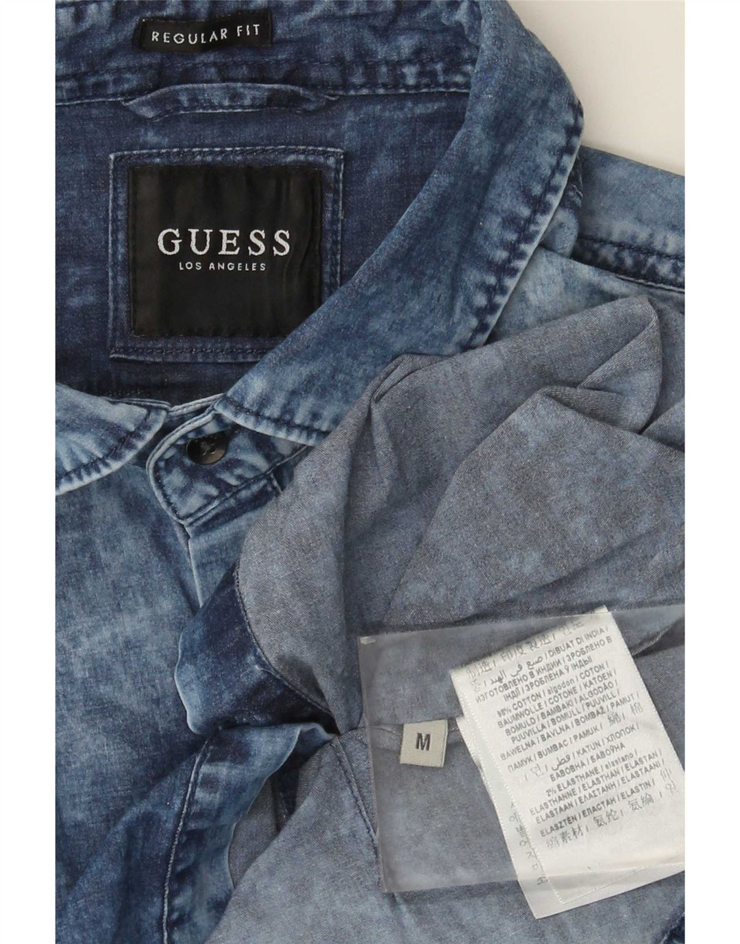 Guess Herren-Jeanshemd mit saurer Waschung, reguläre Passform, mittelblaue Baumwolle
