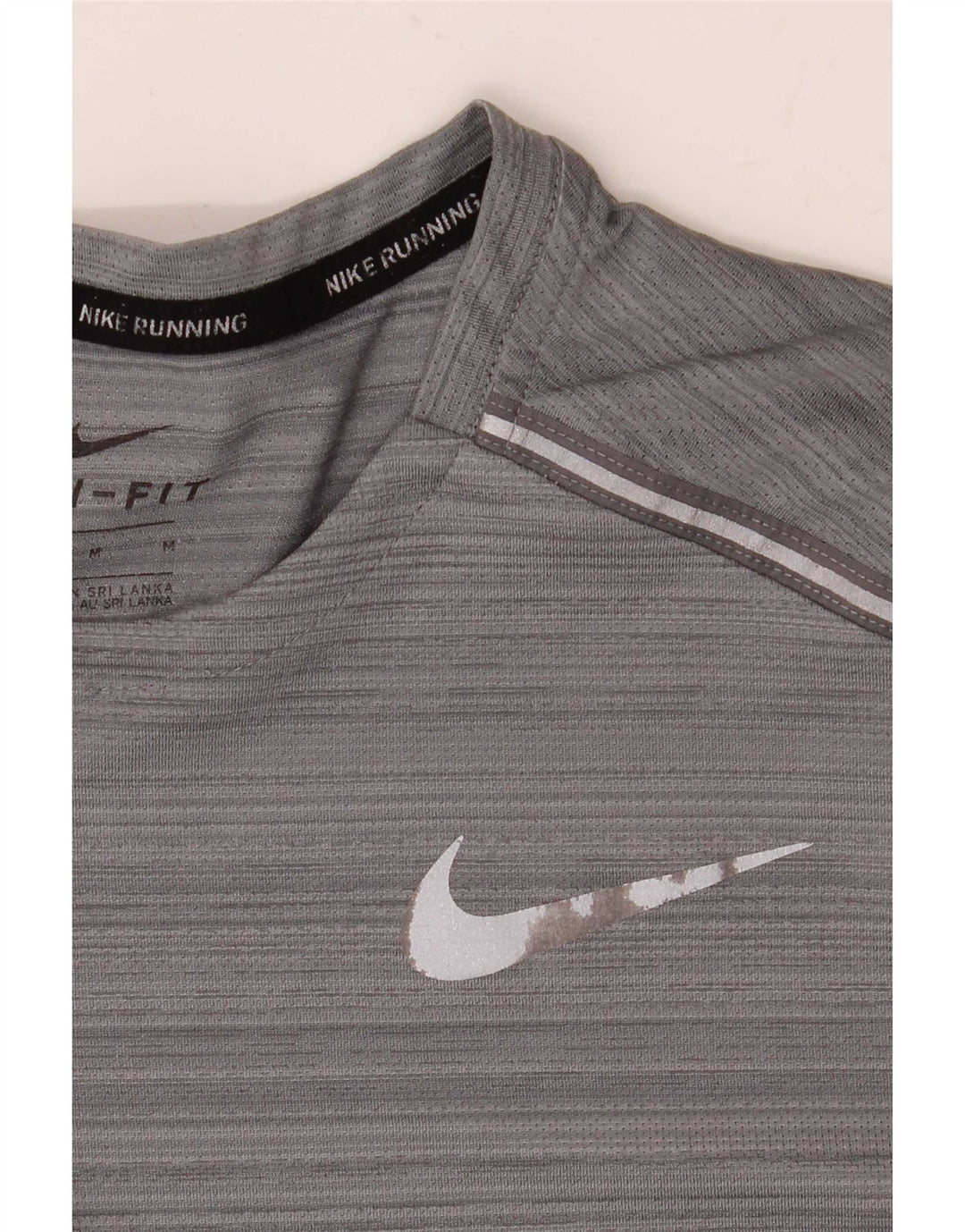 Nike Herren Dri Fit T-Shirt-Oberteil aus mittelgrau gestreiftem Polyester