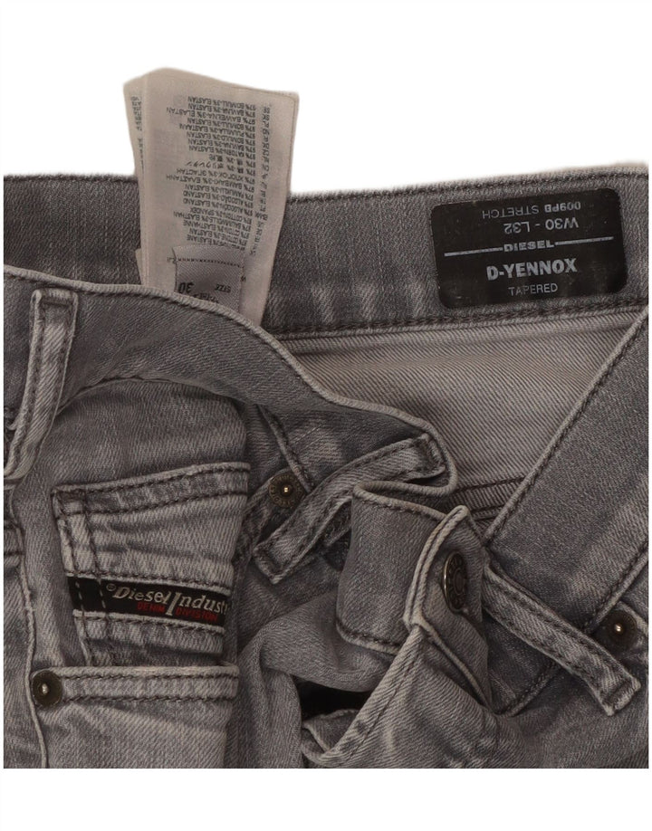 DIESEL Herren D-Yennox Tapered Jeans W30 L32 Graue Baumwolle