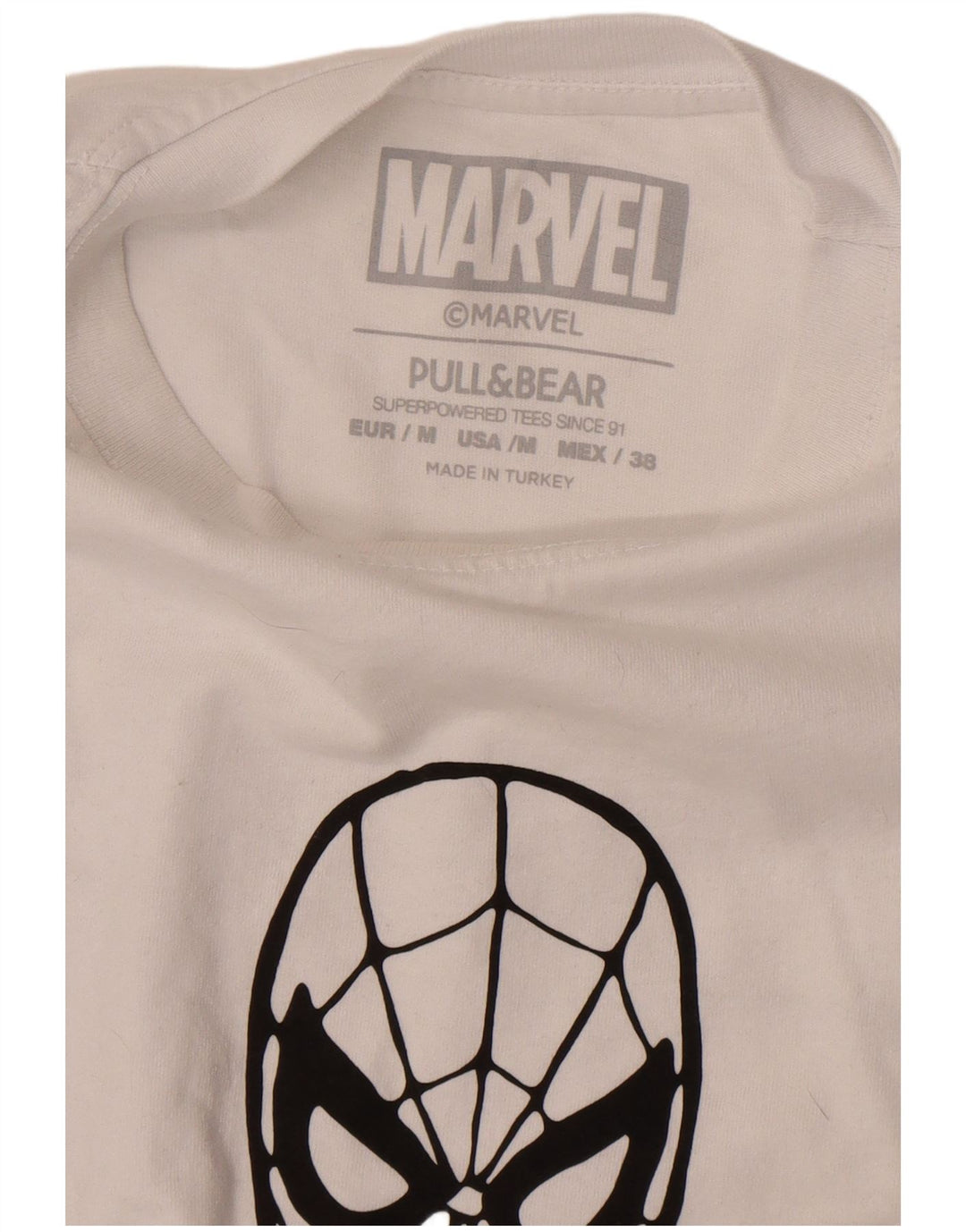 Pull & Bear Herren Marvel Graphic T-Shirt Top Mittelweiß