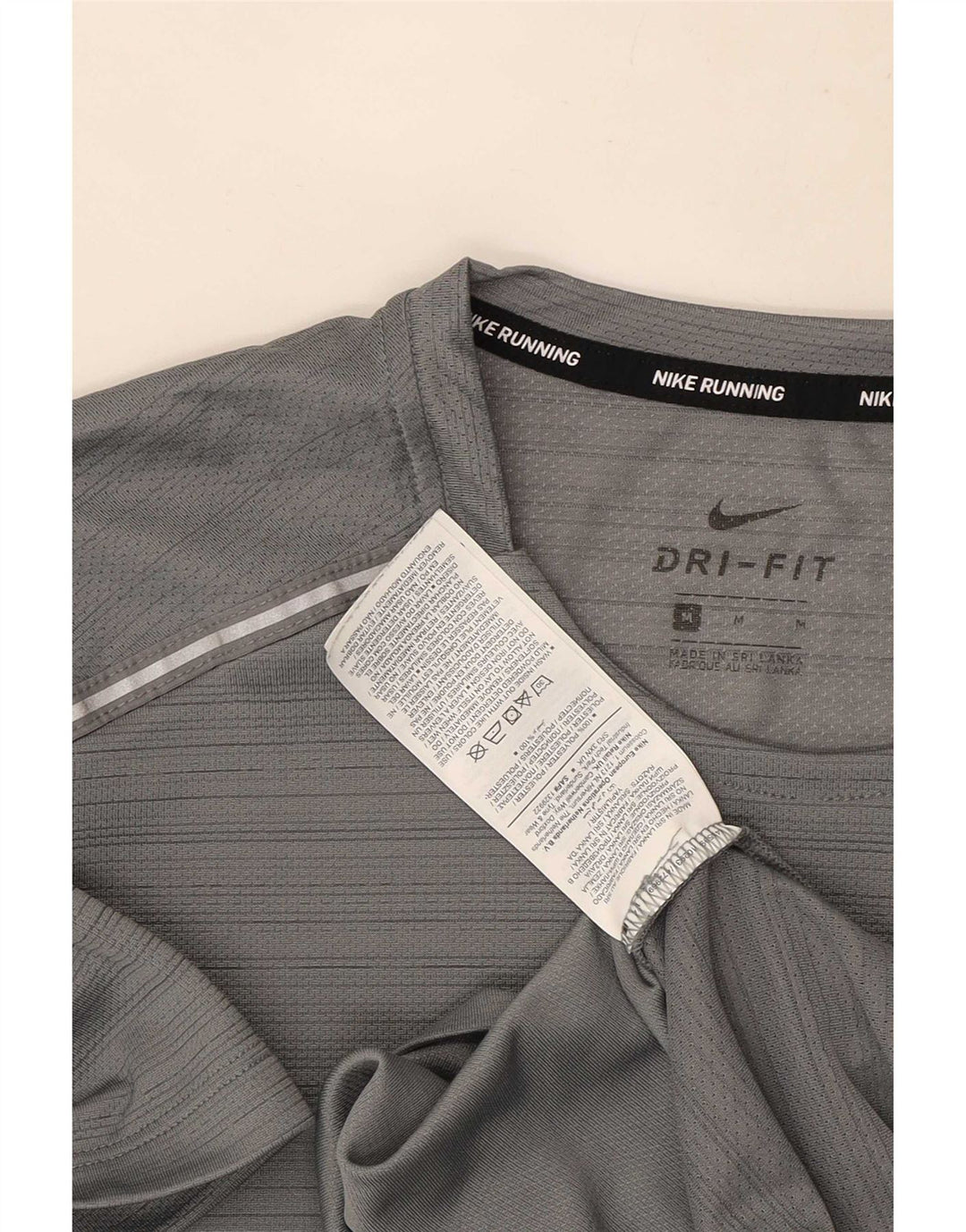 Nike Herren Dri Fit T-Shirt-Oberteil aus mittelgrau gestreiftem Polyester