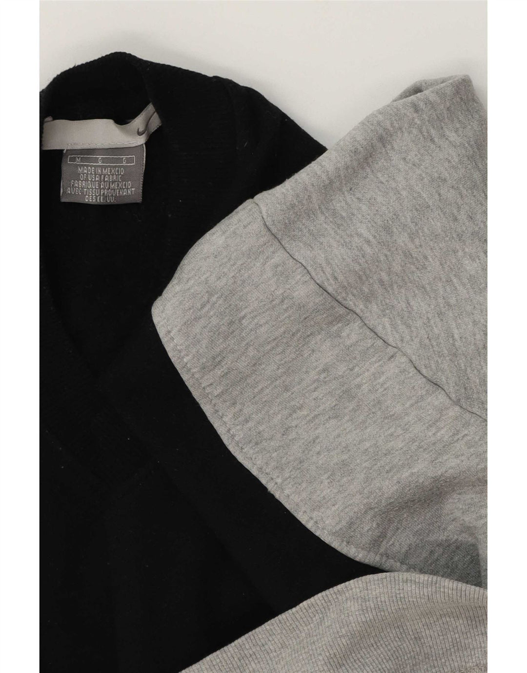 Nike Damen-Sweatshirt mit Grafik, UK 14, Mittelschwarz, Farbblock