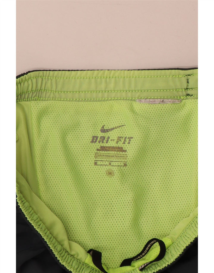 Nike Herren Dri Fit Sportshorts in mittelgrauem Farbblockdesign