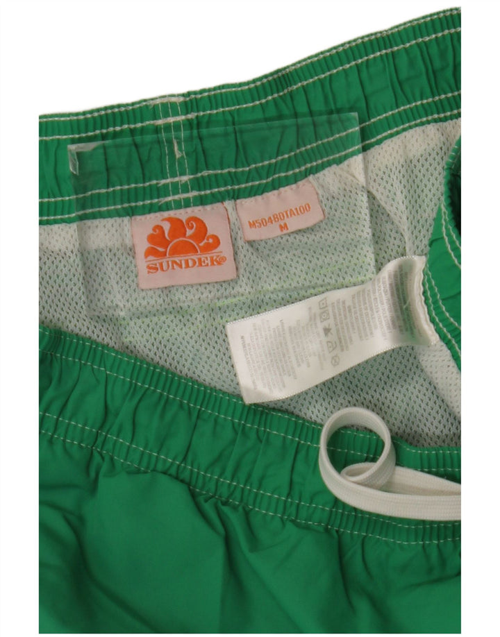 Sundek Herren-Badeshorts aus mittelgrünem Nylon