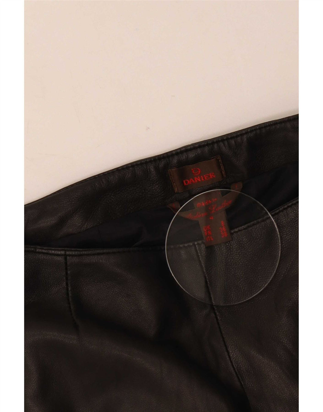 Danier Damen Flare-Lederhose, Größe 8, B24, L31, Schwarz