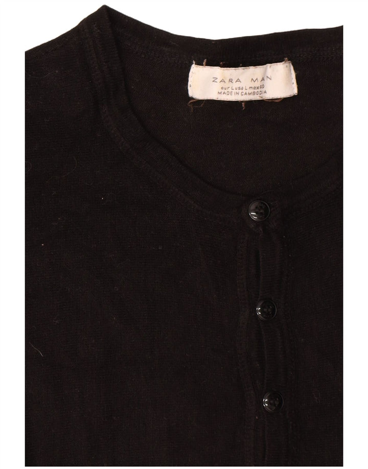 Zara Herren-Pullover, kurzärmelig, Knopfkragen, Größe L, Schwarz