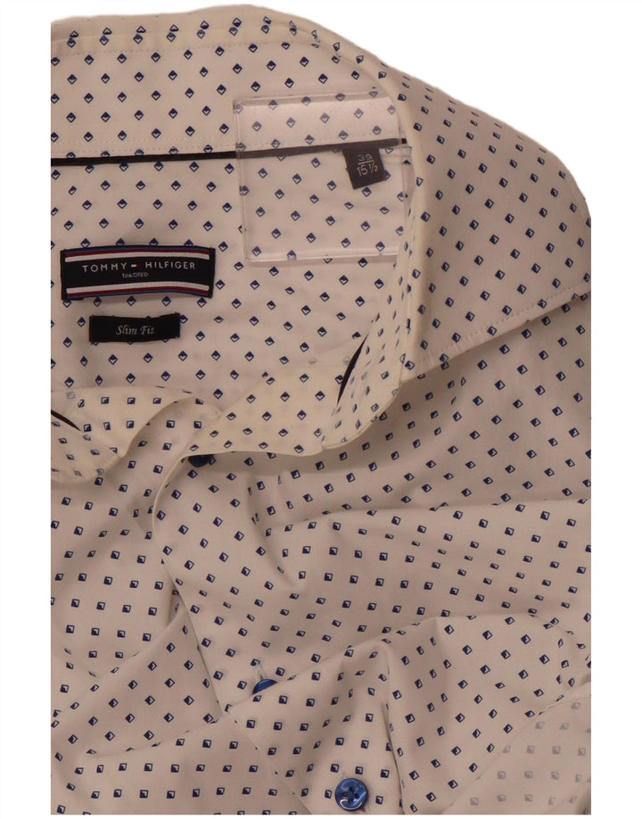 Maßgeschneidertes Herrenhemd von TOMMY HILFIGER, Größe 39 15 1/2, mittelweiß, geometrisch