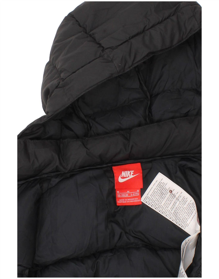 NIKE Wattierte Jacke mit Kapuze für Jungen, 5–6 Jahre, Mittelschwarzes Polyester