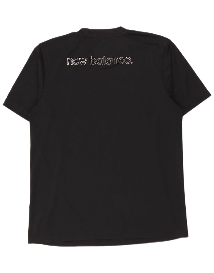 NEW BALANCE Herren Grafik-T-Shirt-Oberteil Mittelschwarzes Polyester