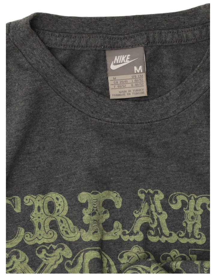 Nike Herren Graphic T-Shirt Top UK 39/41 Mittelgrau